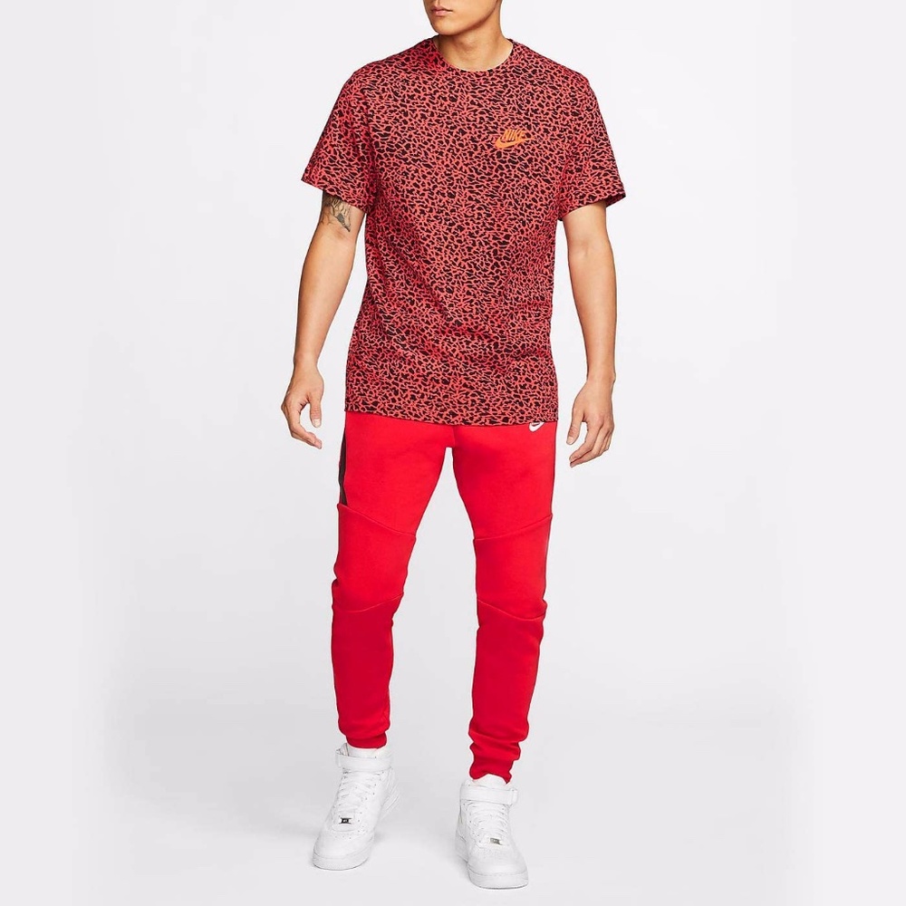 NWT Nike NSW Foamposite All Over Print T-Shirt Lava Size Small